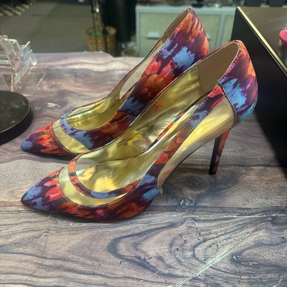 Size 12 J. Renee Colorful Patterned Women's Heels - Picture 4 of 7